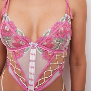 For love and lemons Elegant Pink Floral Lace Bustier